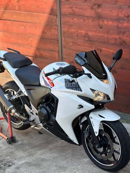 Honda CBR 500 RA