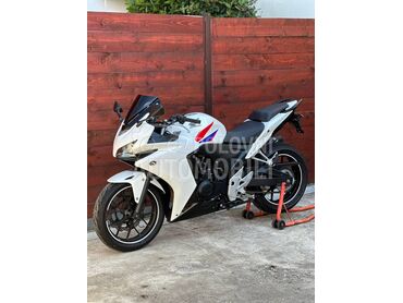 Honda CBR 500 RA