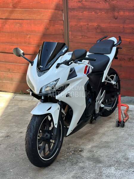 Honda CBR 500 RA