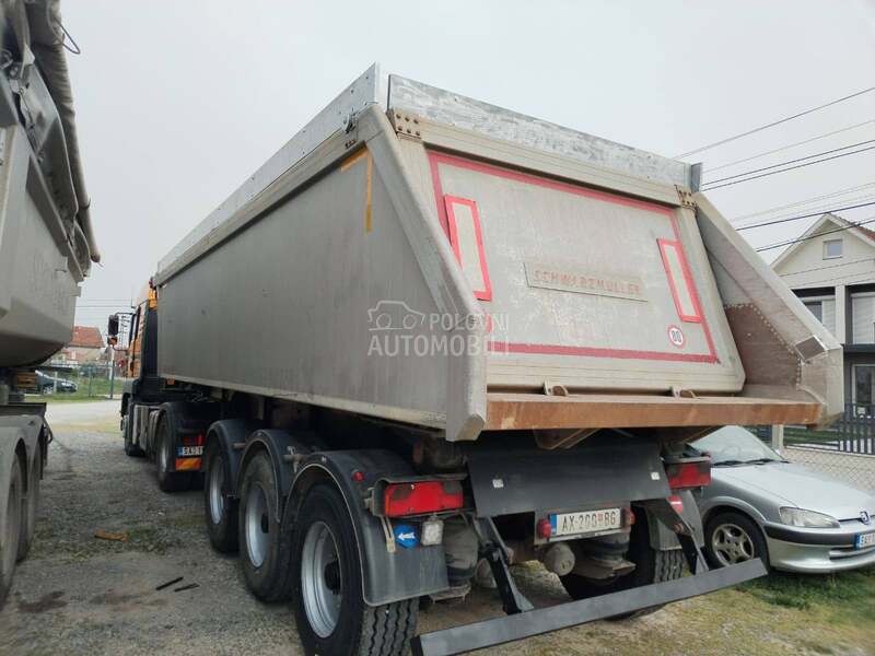 Schwarzmuller aluminiumska