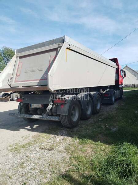 Schwarzmuller aluminiumska