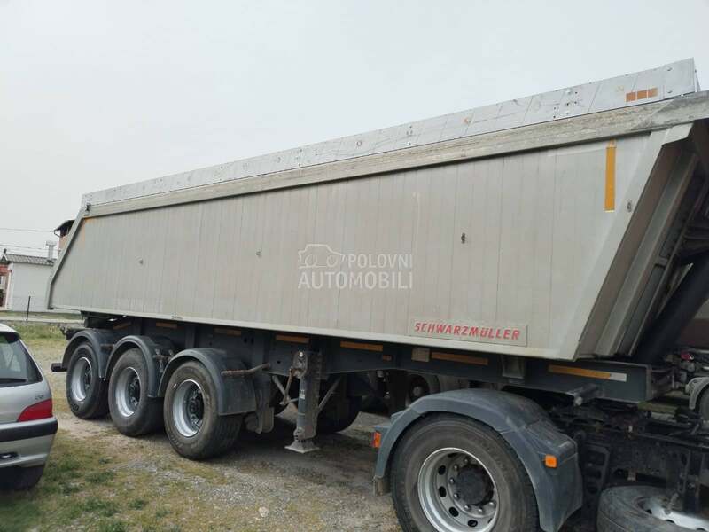 Schwarzmuller aluminiumska