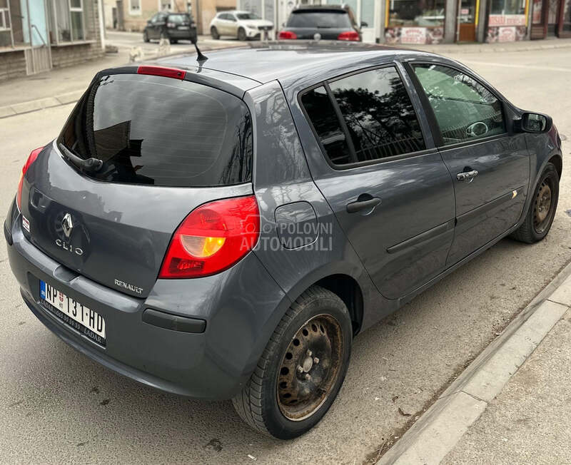 Renault Clio 1.6