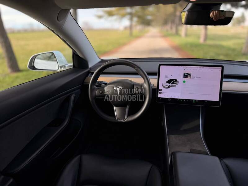 Tesla Model 3 long range N O V