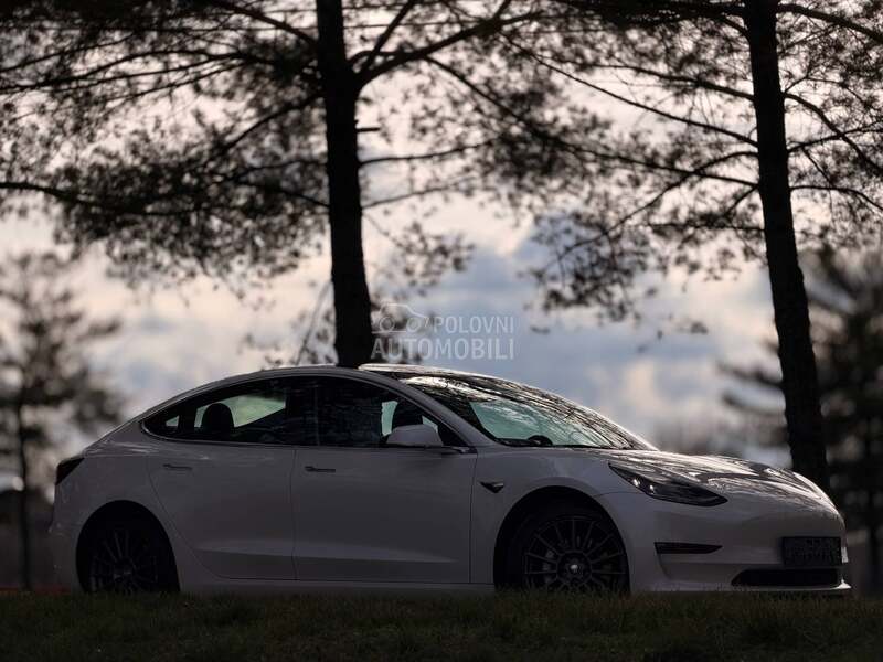 Tesla Model 3 long range N O V