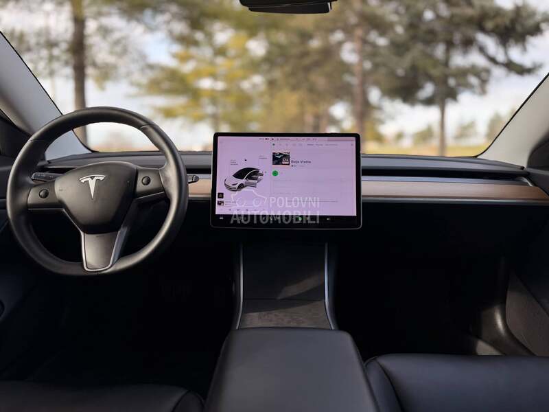 Tesla Model 3 long range N O V