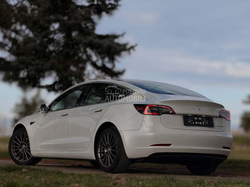Tesla Model 3 long range N O V