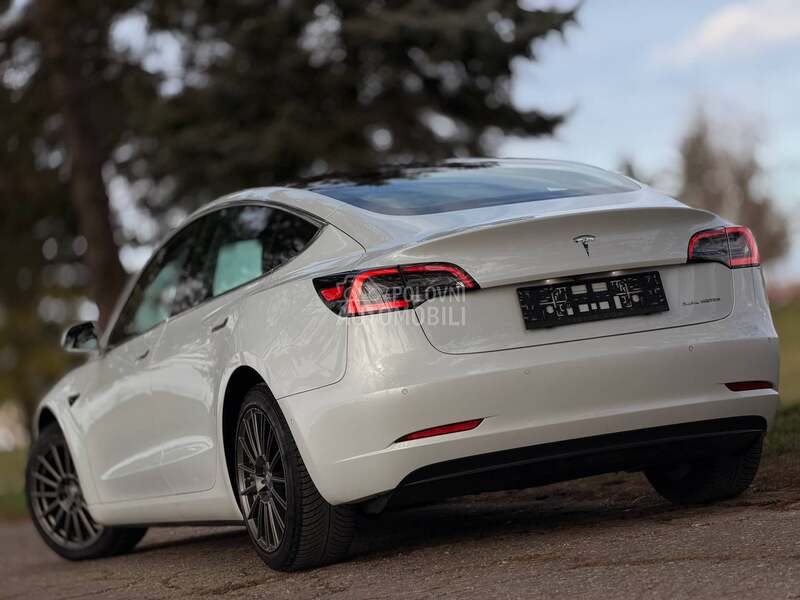 Tesla Model 3 long range N O V