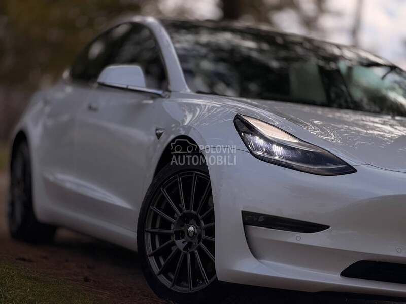 Tesla Model 3 long range N O V