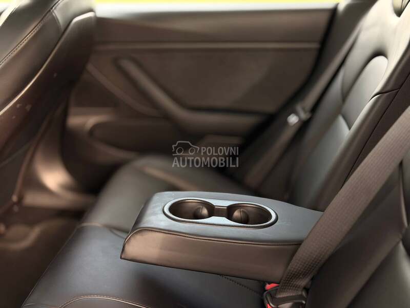 Tesla Model 3 long range N O V