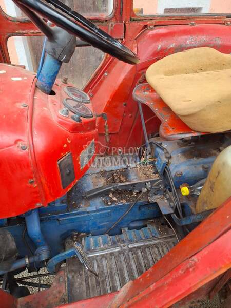 Ursus C355 sa cekrkom