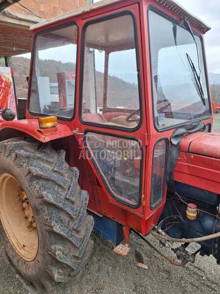 Ursus C355 sa cekrkom