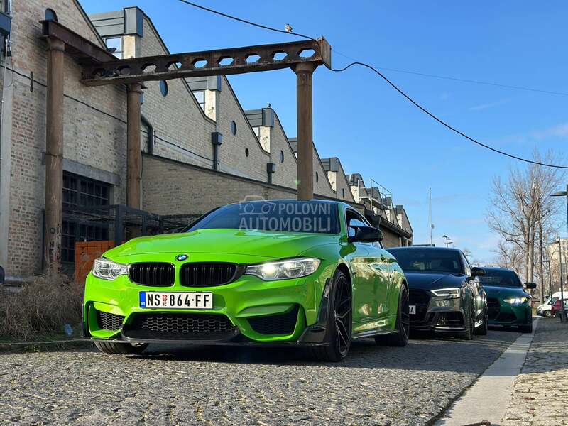 BMW M4 Verde Mantis