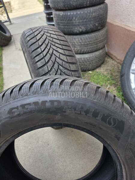 Semperit 235/65 R17 Zimska