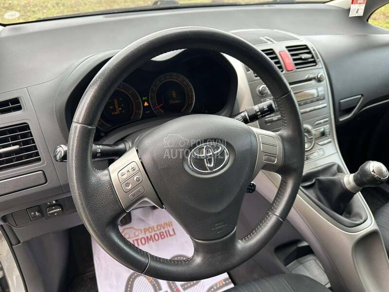 Toyota Auris 1.6 CH