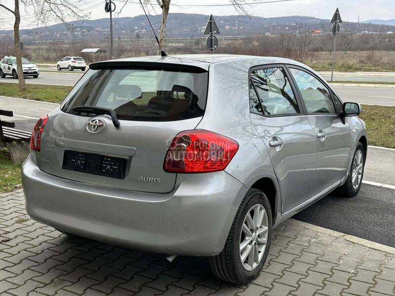 Toyota Auris 1.6 CH
