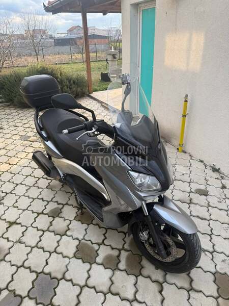 Yamaha X max 250
