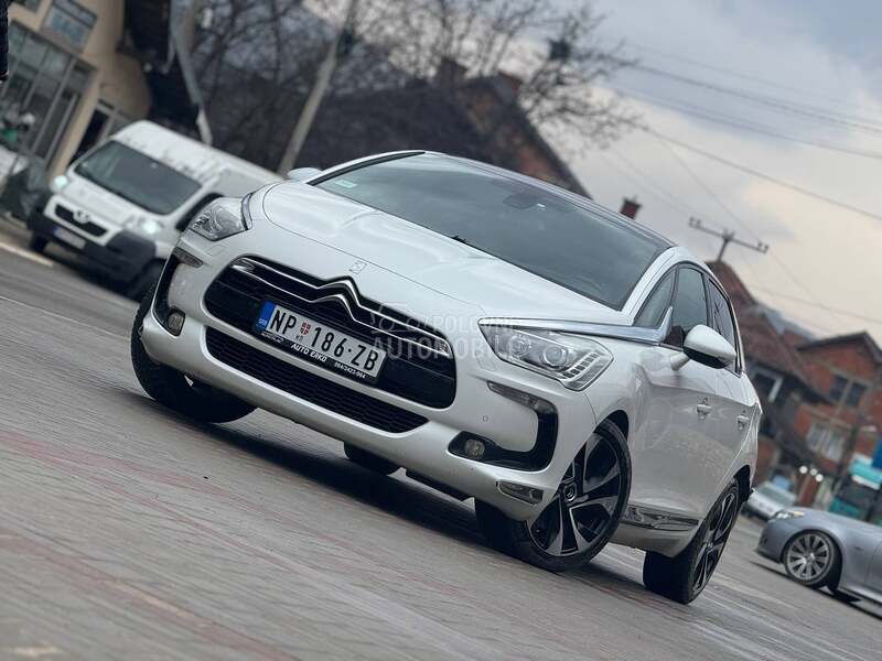 Citroen DS5 