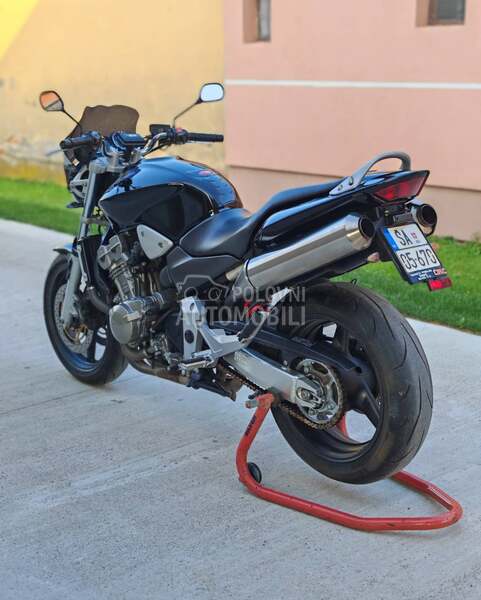 Honda Hornet 900
