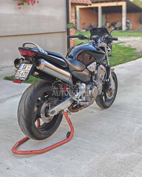 Honda Hornet 900