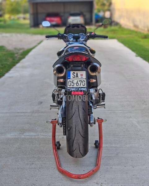 Honda Hornet 900