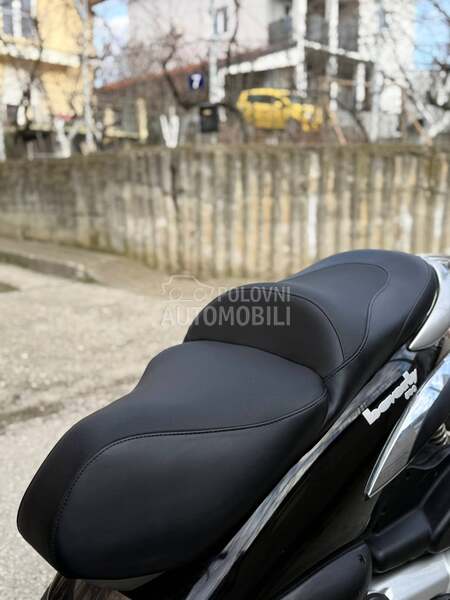 Piaggio Beverly 500 Tourer