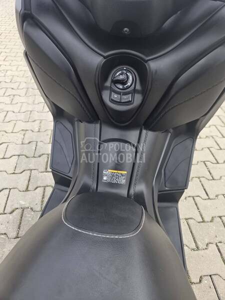Yamaha x max 300