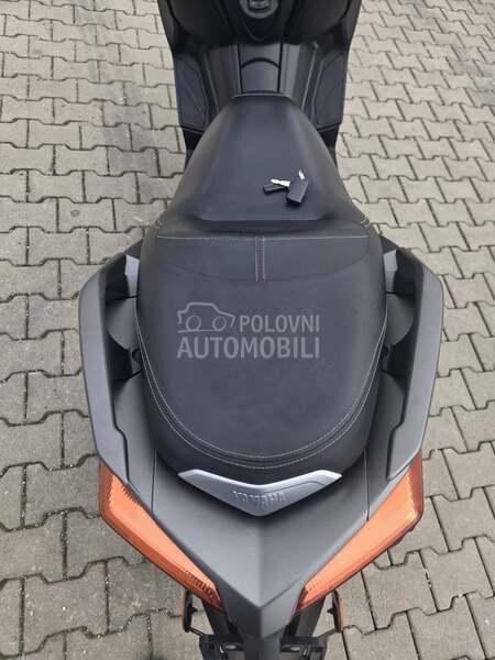 Yamaha x max 300