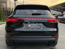 Porsche Cayenne S slika 5