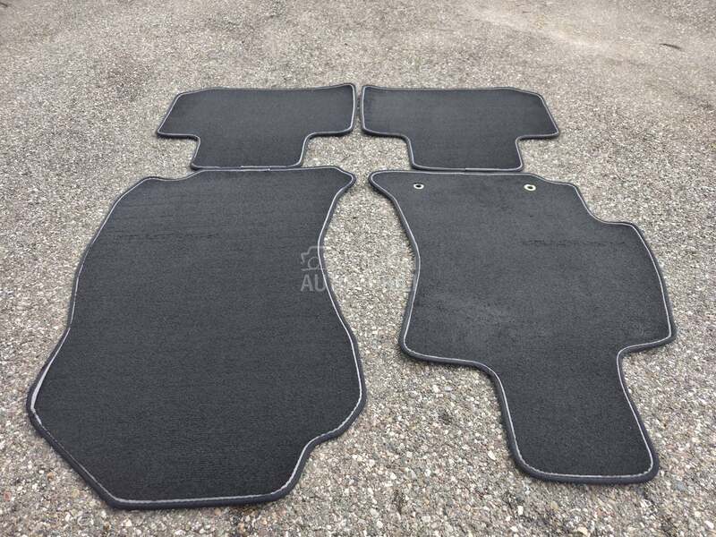 Forester 2016 Patosnice Tepih