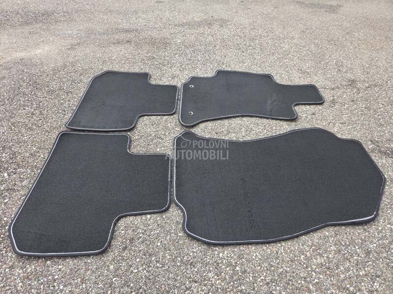 Forester 2016 Patosnice Tepih