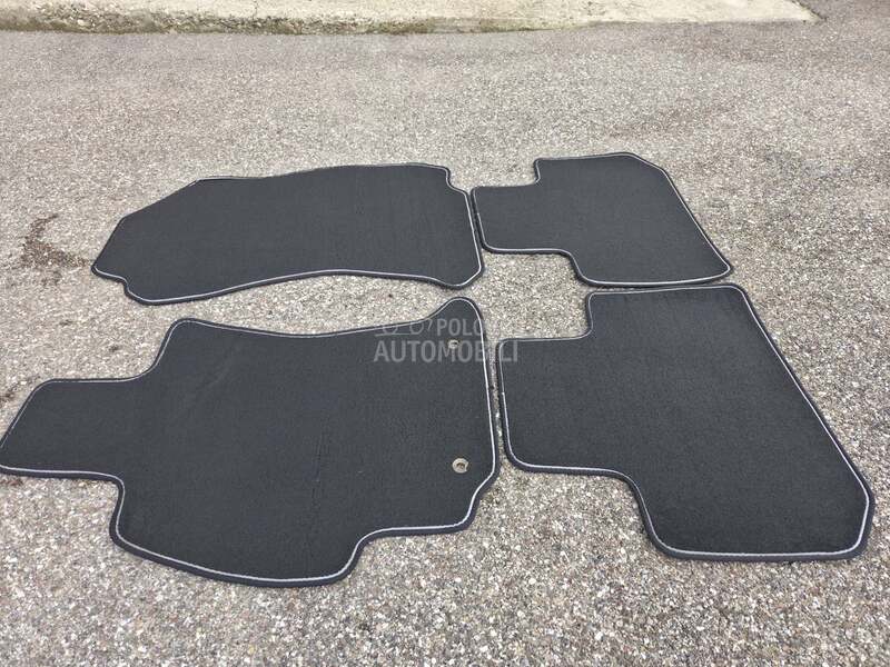 Forester 2016 Patosnice Tepih