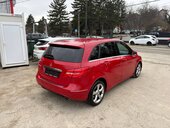 Mercedes Benz B 180 MATIC NOV