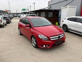 Mercedes Benz B 180 MATIC NOV