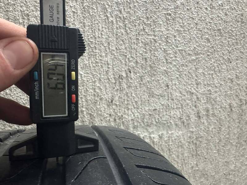 Pirelli 245/40 R18 Letnja