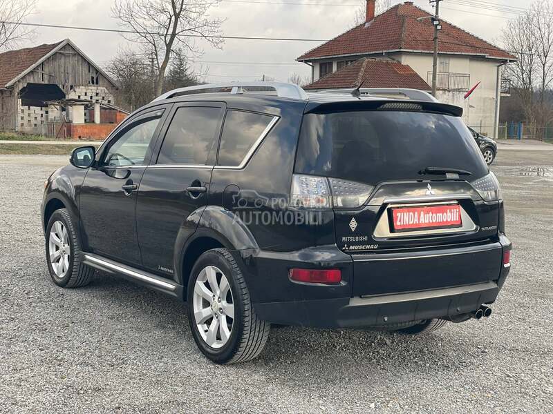 Mitsubishi Outlander 