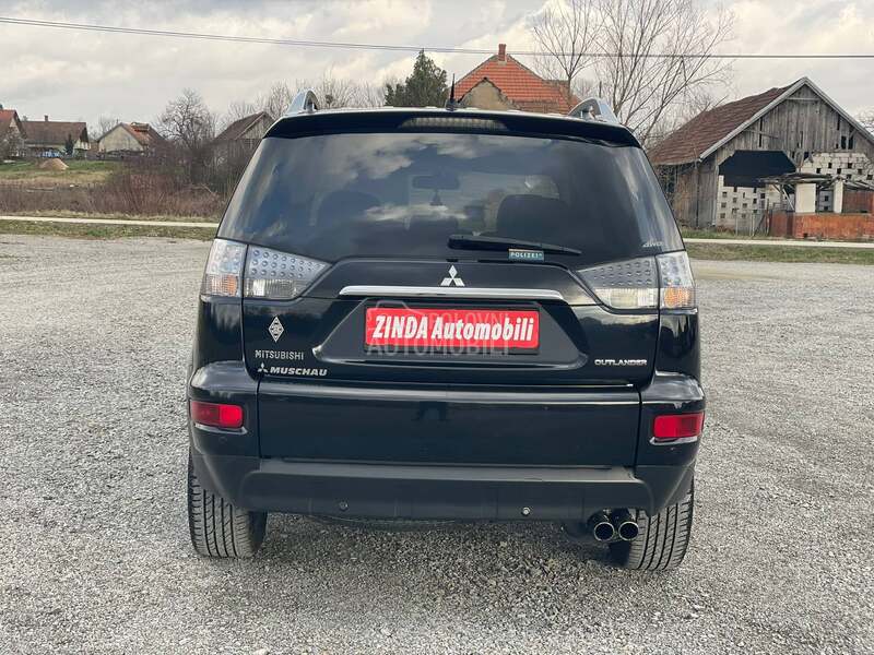 Mitsubishi Outlander 