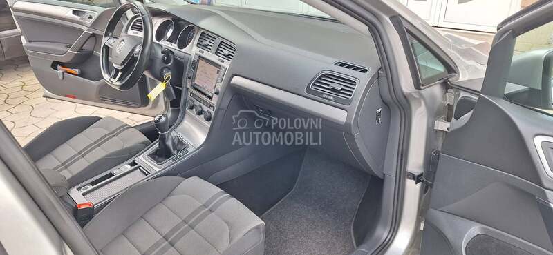 Volkswagen Golf 7 