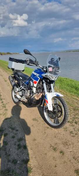 Aprilia Tuareg 660