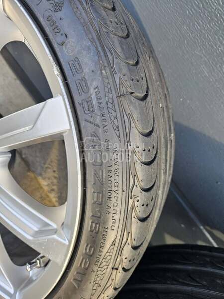 Syron 225/40 R18 Letnja