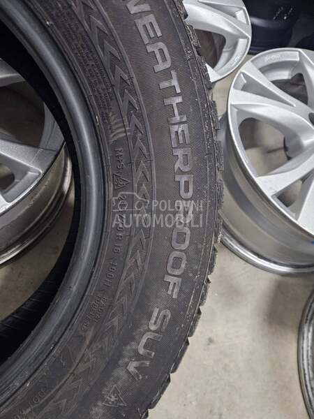 Nokian 215/70 R16 Zimska