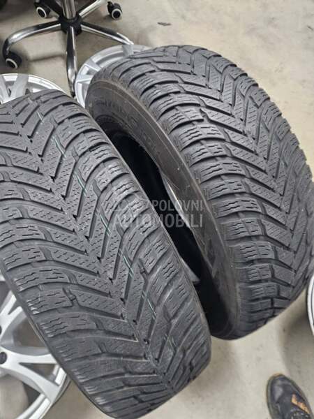 Nokian 215/70 R16 Zimska