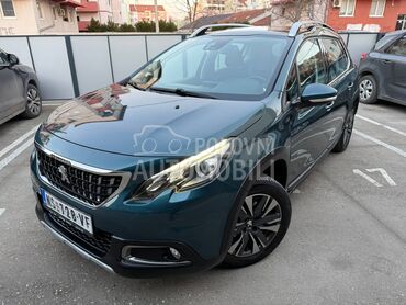 Peugeot 2008 1.2 ALLURE/PANO