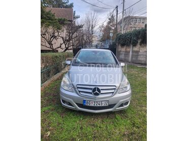 Mercedes Benz B 200 