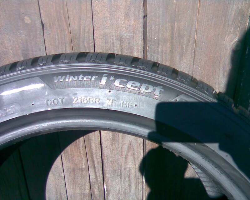 Hankook 225/45 R17 Zimska