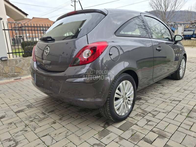 Opel Corsa D 1.4