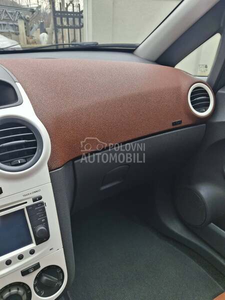 Opel Corsa D 1.4