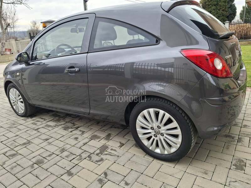Opel Corsa D 1.4
