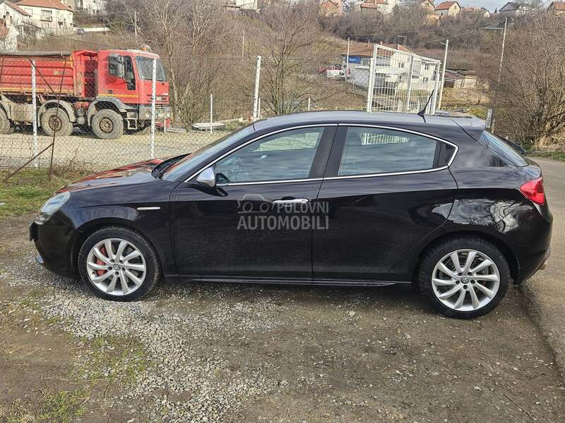 Alfa Romeo Giulietta 