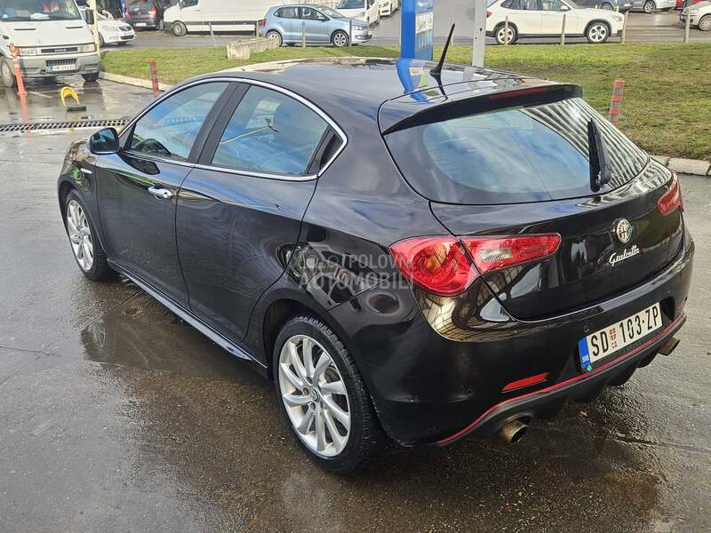 Alfa Romeo Giulietta 